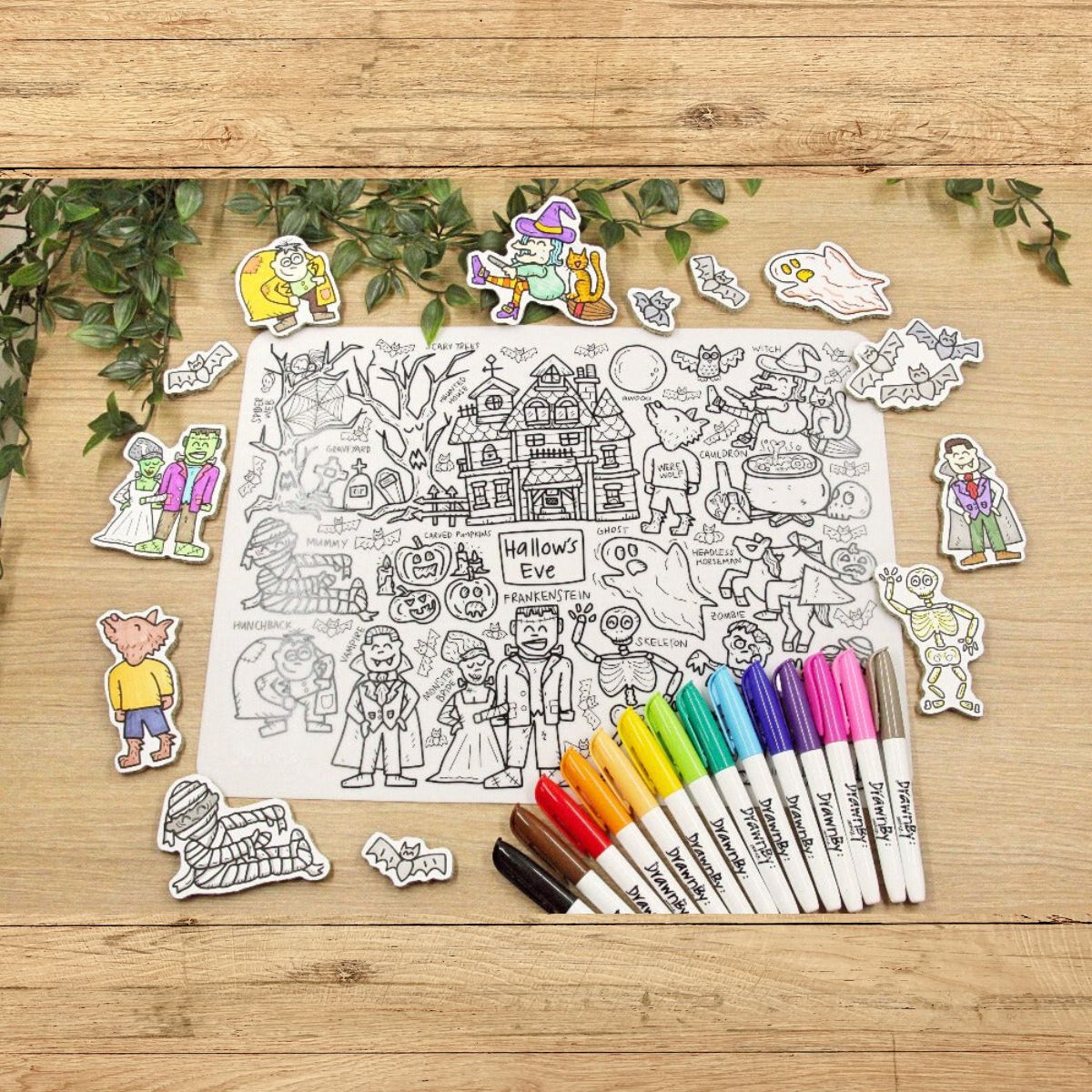 Hallow's Eve Washable Silicone Colouring Mat + 14pcs Markers Set