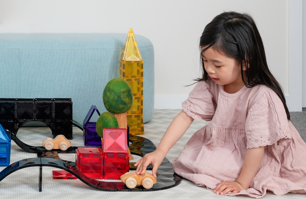 Why Parents Are Choosing Magnetic Tiles Over Traditional Toys?
