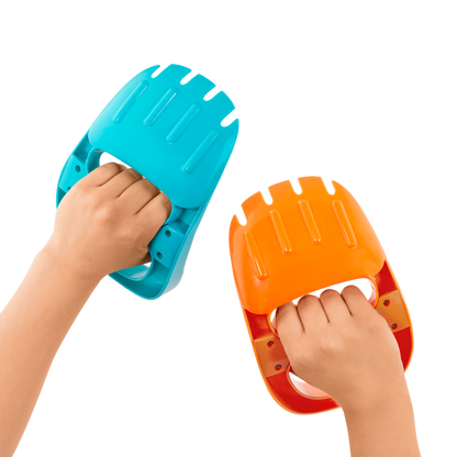 B. Claw Shovel - Beach / Garden Playset