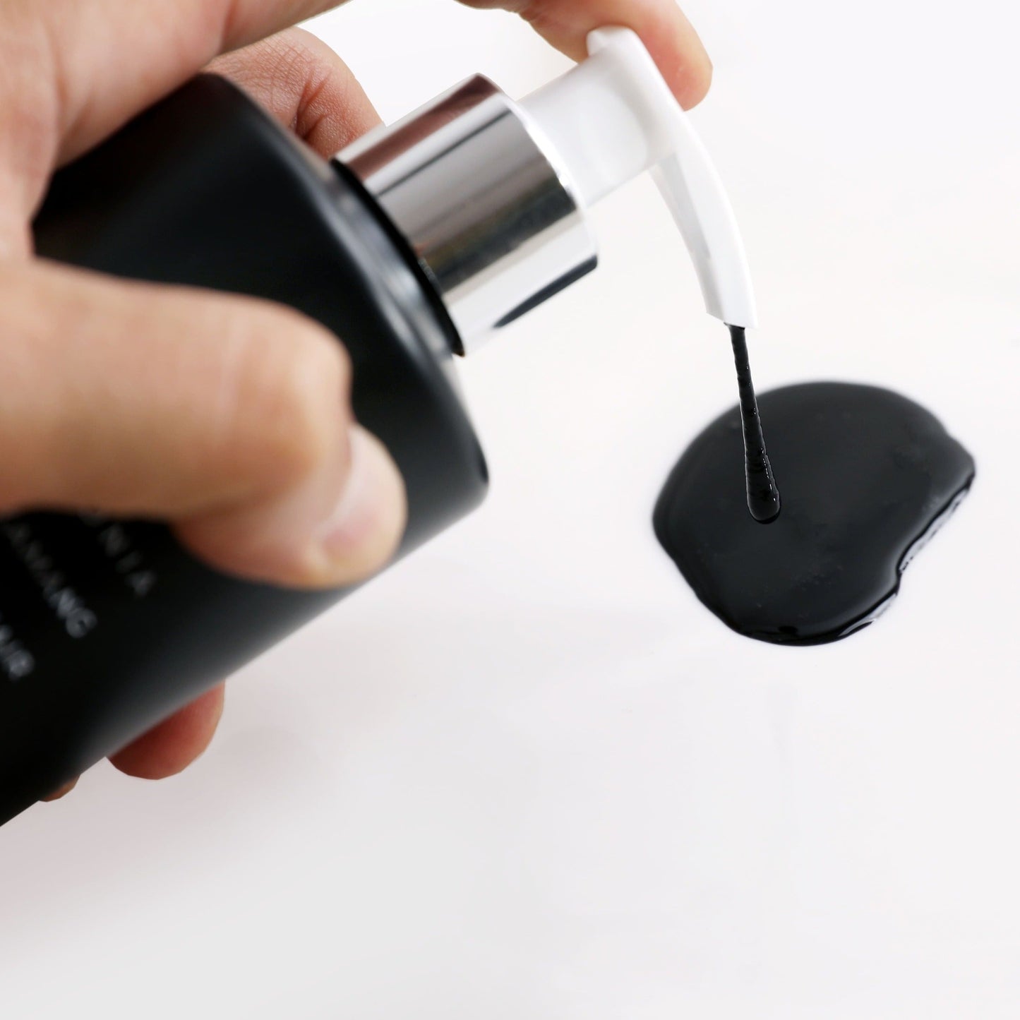 [Pogonia] Mokamang Black Hair Shampoo 300ml