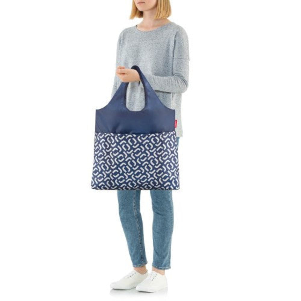 Signature Navy