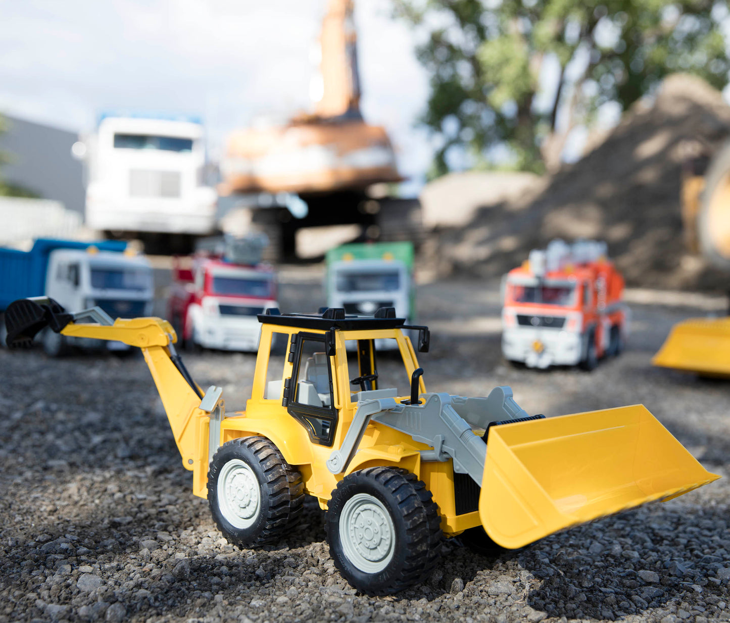 [Driven by Battat] Midrange Series Backhoe Loader with Realistic Sounds